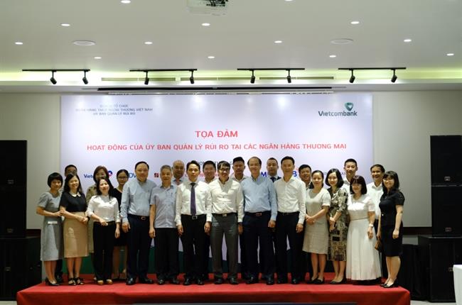 Vietcombank tổ chức thành công tọa đàm hoạt động của Ủy ban quản lý rủi ro  tại các Ngân hàng thương mại