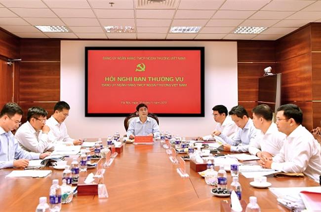 Hội nghị ban thường vụ đảng ủy Vietcombank tháng 5/2017
