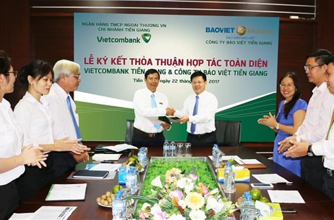 Vietcombank Tiền Giang ký kết hợp tác toàn diện với Công ty Bảo Việt Tiền Giang