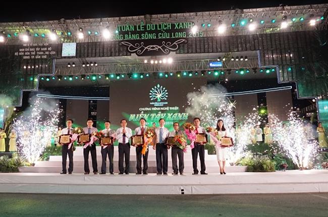 Vietcombank tài trợ 1 tỷ đồng cho Chương trình “Tuần lễ du lịch xanh ĐBSCL năm 2015”