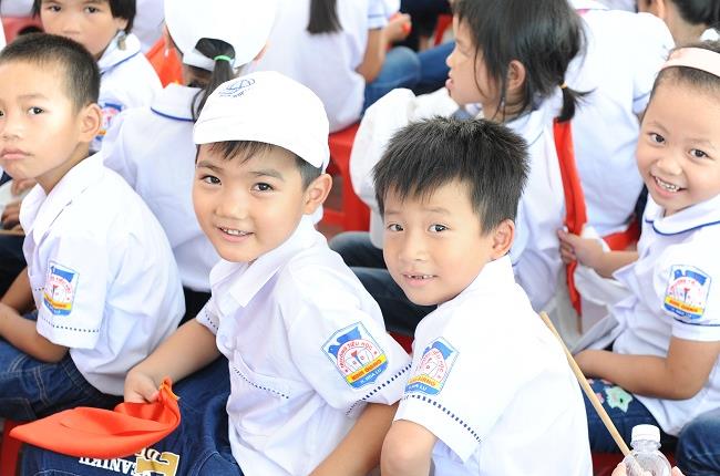 Công trình trường học do Vietcombank tài trợ 15 tỷ đồng khánh thành vào ngày khai giảng năm học mới 2015-2016