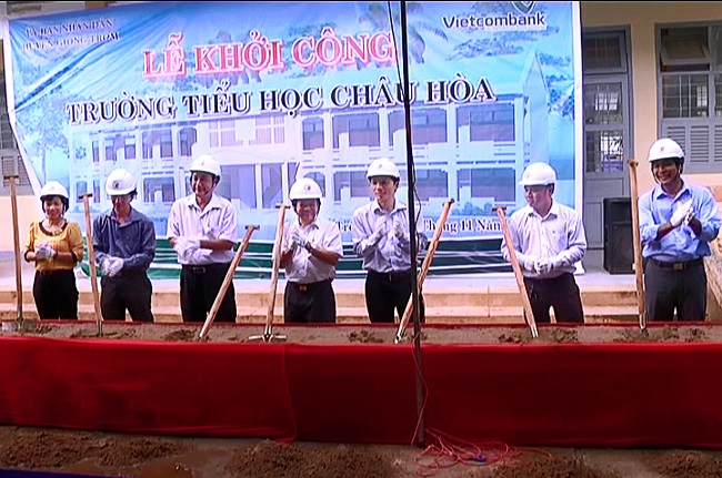 Khởi công xây dựng Trường Tiểu học Châu Hòa, tỉnh Bến Tre do Vietcombank tài trợ 7 tỷ đồng