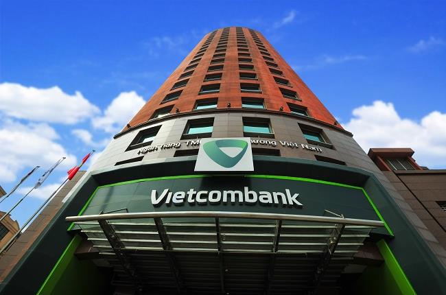 Vietcombank có thị giá lớn nhất khối ngân hàng Việt Nam trong  Top 2000 công ty đại chúng lớn và quyền lực nhất thế giới năm 2016