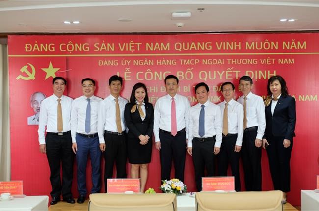 Vietcombank công bố Quyết định chỉ định Bí thư Đảng ủy Văn phòng đại diện khu vực phía Nam