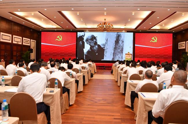 Đảng bộ Vietcombank tổ chức Hội nghị tổng kết công tác xây dựng Đảng, thi hành Điều lệ Đảng nhiệm kỳ Đại hội XII và triển khai nhiệm vụ 6 tháng cuối năm 2019