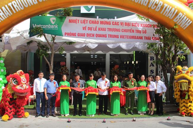 Vietcombank Thái Bình khai trương địa điểm giao dịch mới của Phòng giao dịch Quang Trung