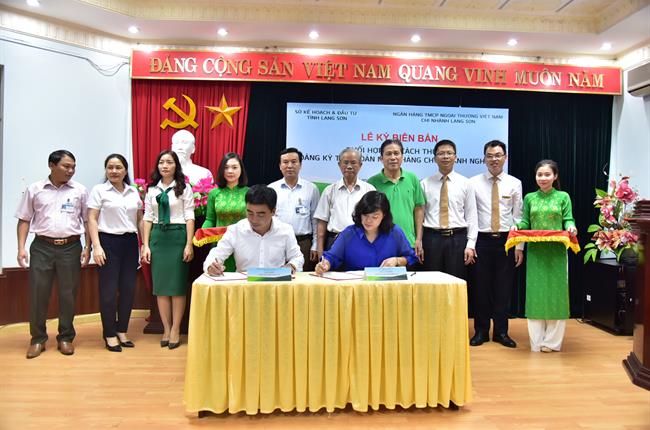 Vietcombank Lạng Sơn và Sở Kế hoạch đầu tư Lạng Sơn ký kết thỏa thuận hợp tác