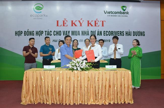 Vietcombank Hải Dương ký kết hợp đồng hợp tác cho vay mua nhà dự án Ecorivers