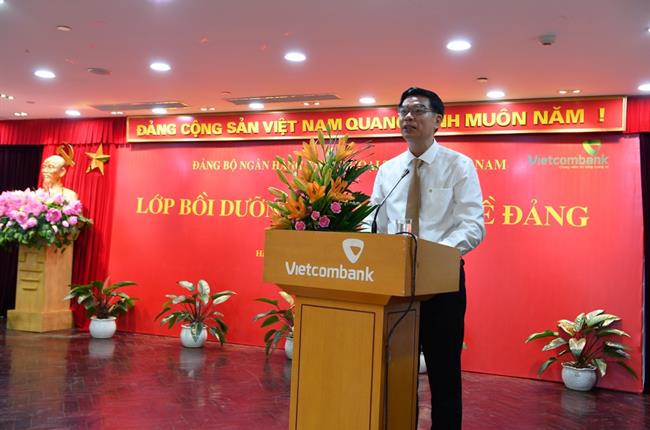 Đảng ủy Vietcombank tổ chức lớp bồi dưỡng nhận thức về Đảng dành cho quần chúng ưu tú