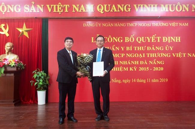 Lễ công bố Quyết định chuẩn y Bí thư Đảng ủy Vietcombank Đà Nẵng nhiệm kỳ 2015 – 2020