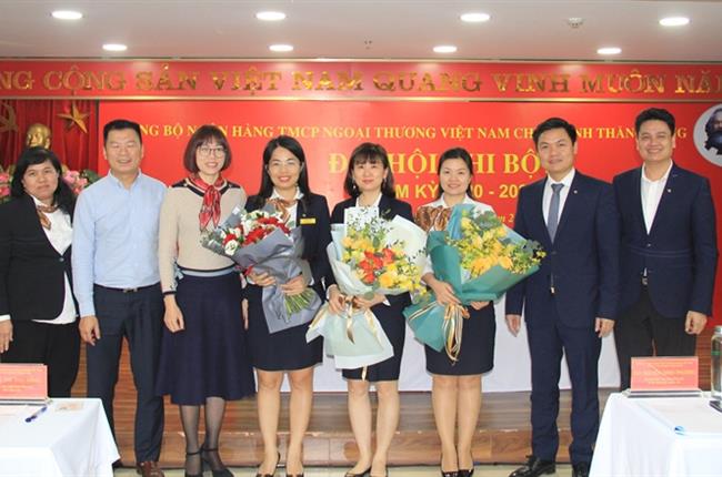 Đảng bộ Vietcombank Thăng Long: Đoàn kết, đổi mới, phát triển hiệu quả bền vững