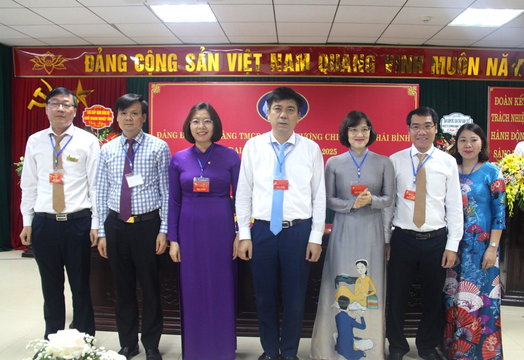 Vietcombank Thái Bình tổ chức thành công đại hội Đảng bộ nhiệm kỳ 2020-2025.