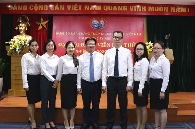 Chi bộ Vietcombank Kiều hối long trọng tổ chức thành công Đại hội Chi bộ lần thứ I, nhiệm kỳ 2020-2025. 