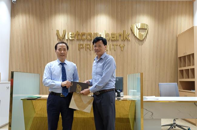 Vietcombank Vĩnh Phúc khai trương hoạt động khu vực dành cho khách hàng Vip - Vietcombank Priority Lounge