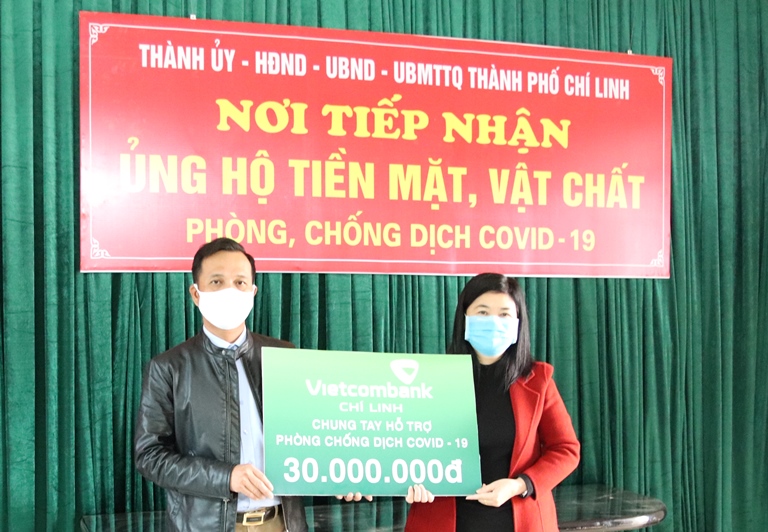 Vietcombank Chí Linh chung tay góp sức phòng chống dịch Covid-19