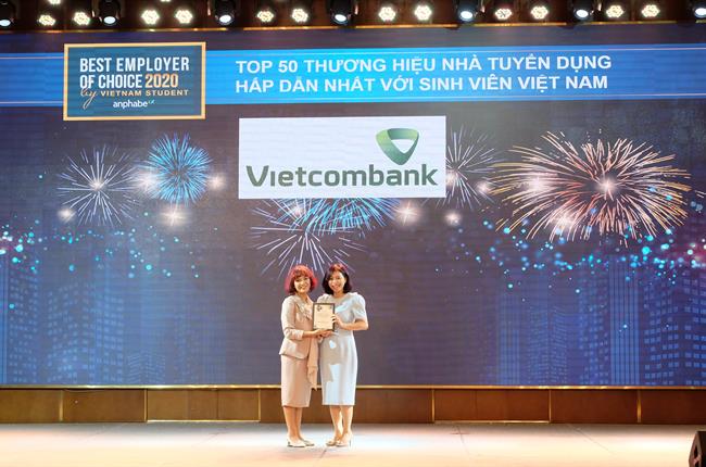 Vietcombank dẫn đầu Top Thương hiệu Nhà tuyển dụng hấp dẫn nhất với sinh viên Việt Nam 2020 trong lĩnh vực tài chính – ngân hàng