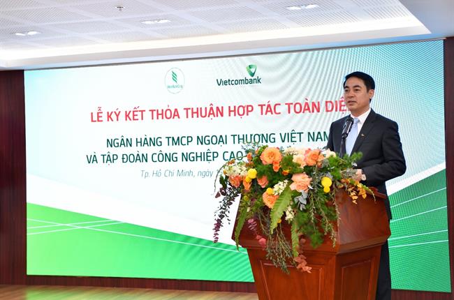 Vietcombank ký kết thỏa thuận hợp tác toàn diện với Tập đoàn Công nghiệp Cao su Việt Nam (VRG)