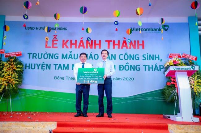 Lễ khánh thành trường mẫu giáo Tân Công Sính (huyện Tam Nông, tỉnh Đồng Tháp) do Vietcombank tài trợ 5 tỷ đồng kinh phí xây dựng