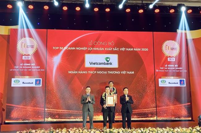 Vietcombank dẫn đầu các ngân hàng trong Top 50 Doanh nghiệp lợi nhuận xuất sắc nhất Việt Nam