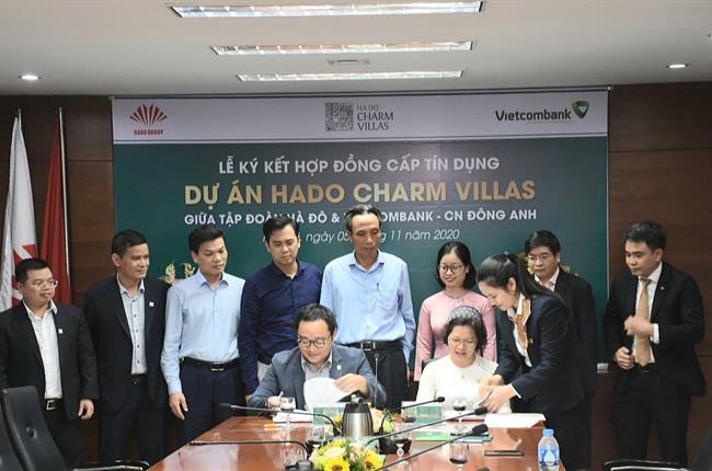 Vietcombank Đông Anh ký kết hợp đồng tín dụng và hợp tác kinh doanh với Tập đoàn Hà Đô