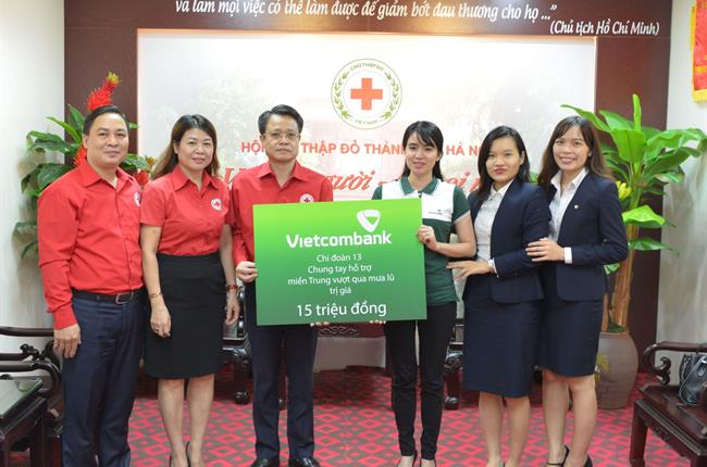 Lan tỏa yêu thương từ những chương trình ý nghĩa của đoàn viên thanh niên Vietcombank