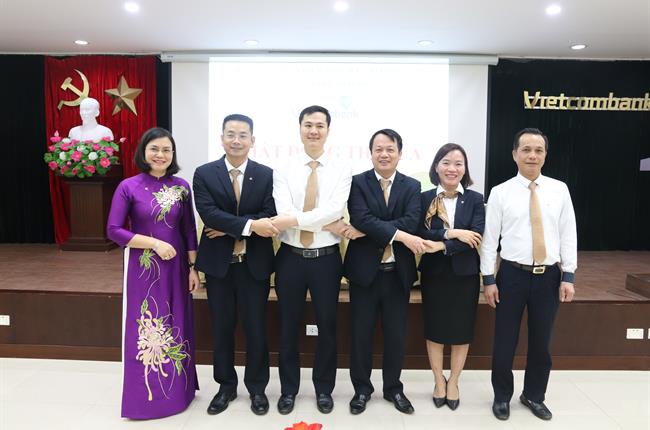 Vietcombank Chí Linh tổ chức Hội nghị triển khai nhiệm vụ kinh doanh và Hội nghị người lao động năm 2021