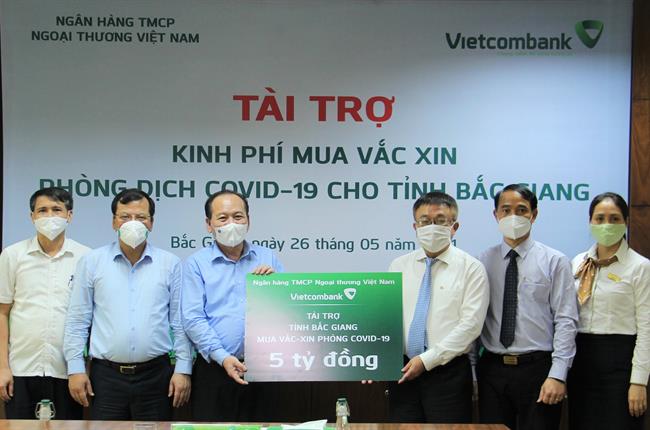 Vietcombank đồng hành cùng tỉnh Bắc Giang phòng, chống dịch COVID-19
