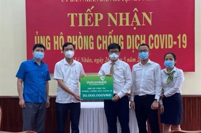 Vietcombank Hà Nam chung tay đẩy lùi dịch COVID-19