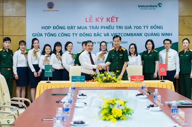 Vietcombank Quảng Ninh ký kết hợp đồng đặt mua trái phiếu trị giá 700 tỷ đồng với Tổng Công ty Đông Bắc