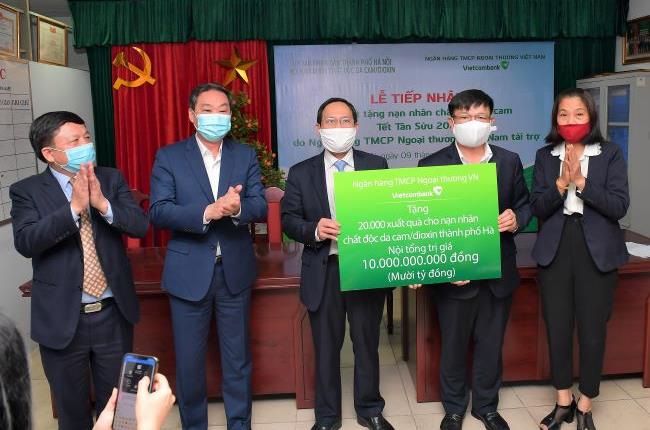 Vietcombank tặng 10 tỷ đồng quà Tết cho 20.000 nạn nhân chất độc da cam/dioxin tại thành phố Hà Nội