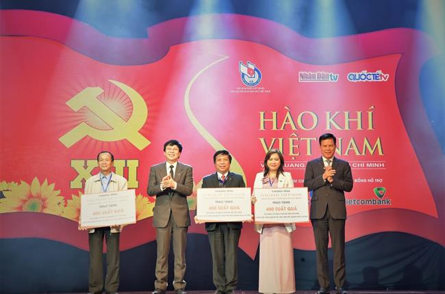 Vietcombank đồng hành cùng chương trình “Hào khí Việt Nam – Vinh quang thời đại Hồ Chí Minh”