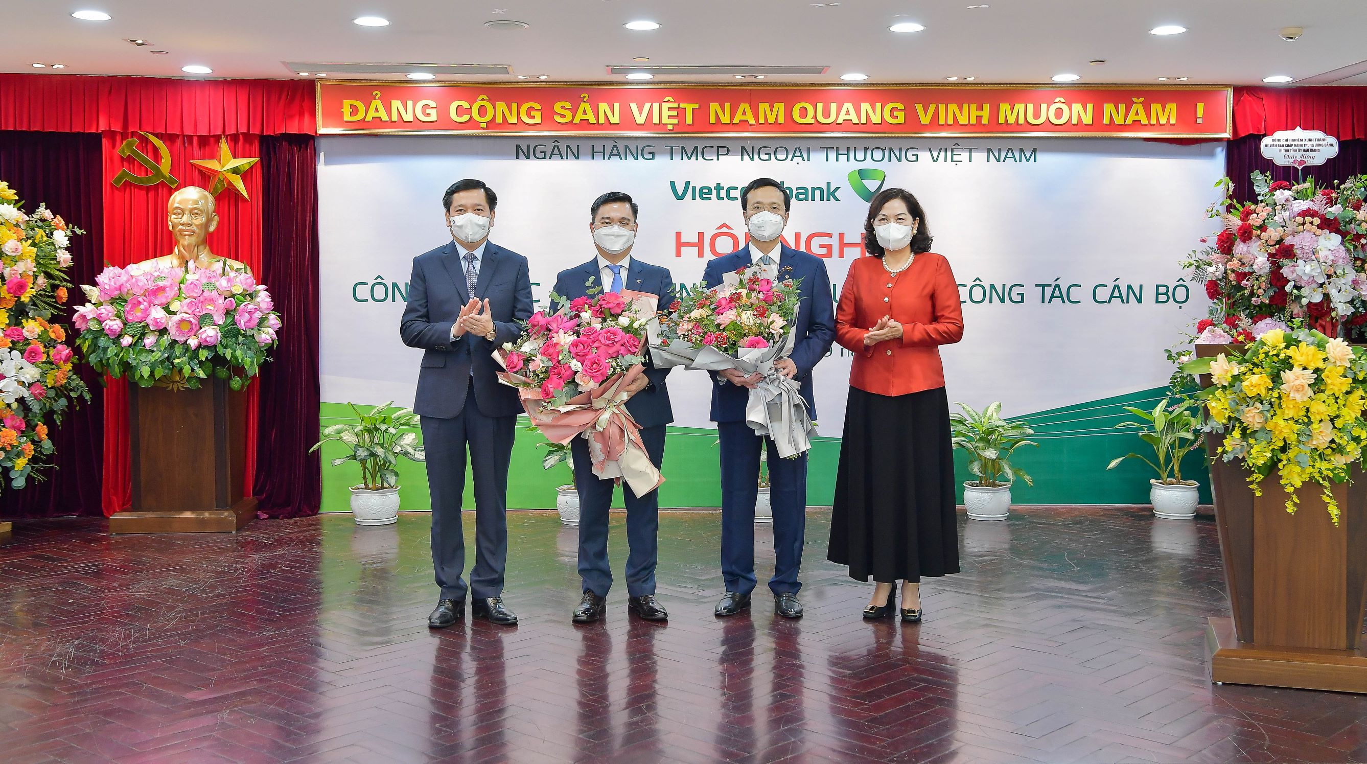 Vietcombank tổ chức lễ công bố quyết định về nhân sự lãnh đạo cấp cao