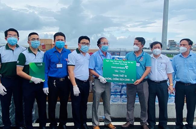 Vietcombank Quảng Ngãi hỗ trợ phòng chống dịch Covid-19 cho khu vực phong tỏa xã Nghĩa An, TP Quảng Ngãi