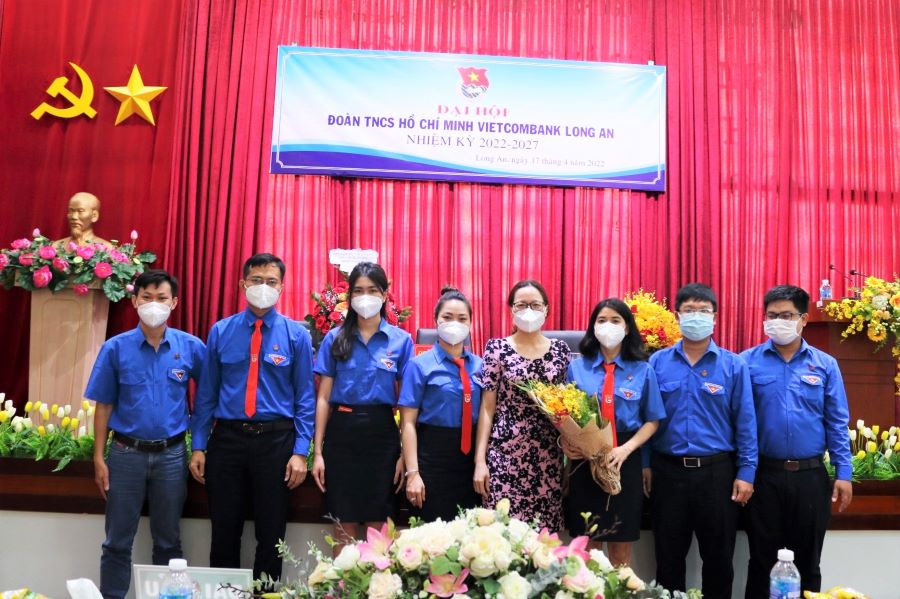 Đoàn cơ sở Vietcombank Long An tổ chức thành công Đại hội Đoàn nhiệm kỳ 2022 - 2027 