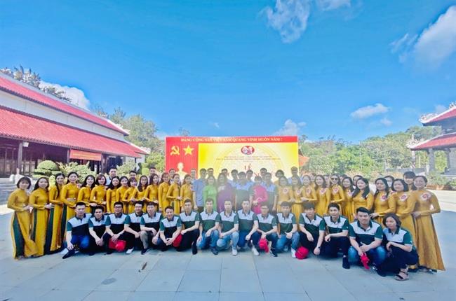 Đảng bộ Vietcombank Hưng Yên về nguồn tại Côn Đảo