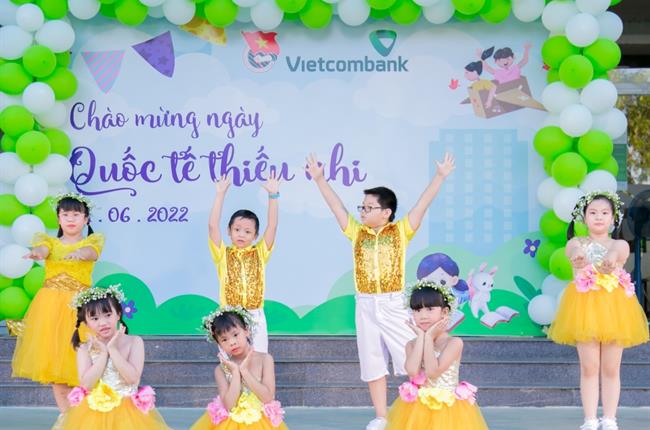 Chi đoàn Vietcombank Bình Định tổ chức chương trình mừng ngày Quốc tế thiếu nhi