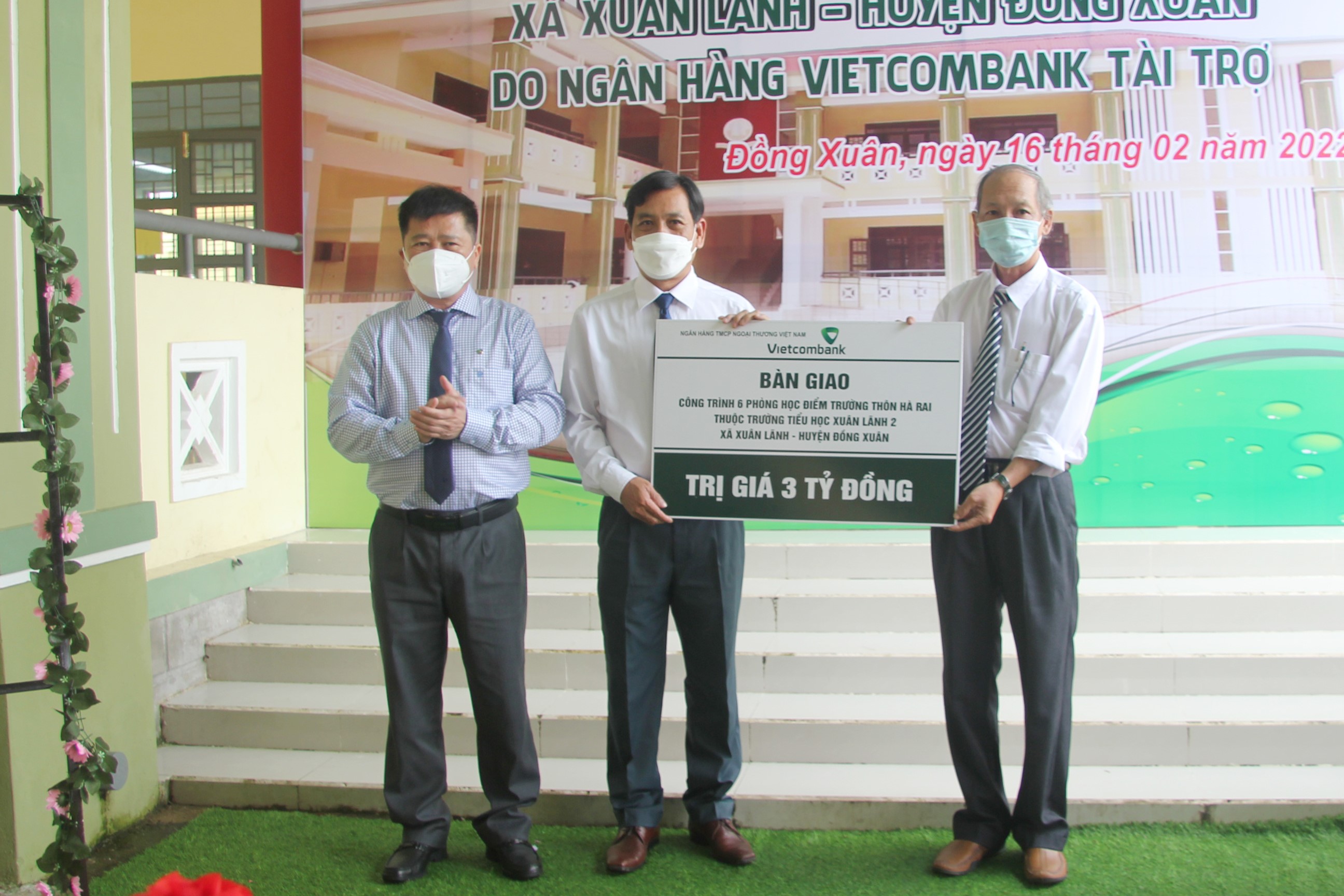 Vietcombank tài trợ 3 tỷ đồng xây dựng 6 phòng học cho trường Tiểu học Xuân Lãnh 2 tại tinh Phú Yên