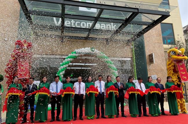 Vietcombank Phú Thọ khánh thành trụ sở hoạt động mới và tổ chức hội nghị khách hàng năm 2022