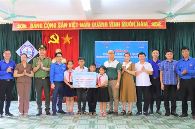 Đoàn thanh niên Vietcombank tổ chức hoạt động an sinh xã hội tại tỉnh Nghệ An và Hà Tĩnh