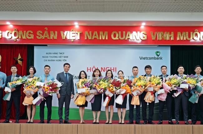 Vietcombank Hưng Yên tổ chức hội nghị tổng kết công tác Đảng và HĐKD năm 2022