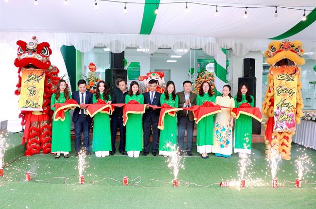 Vietcombank Hà Nam khai trương Phòng giao dịch khu công nghiệp Đồng Văn IV