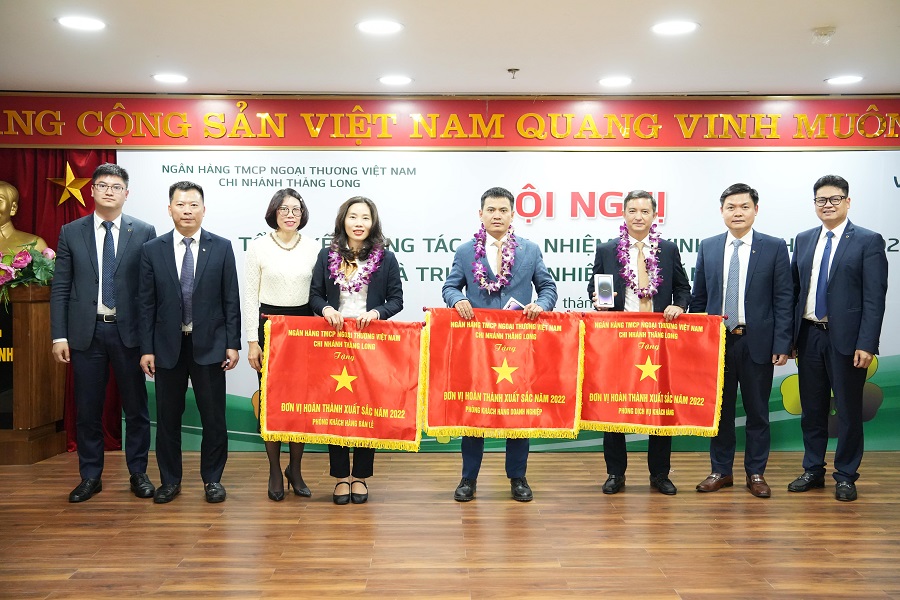 Vietcombank Thăng Long tổ chức hội nghị tổng kết công tác Đảng, nhiệm vụ kinh doanh năm 2022, triển khai nhiệm vụ năm 2023