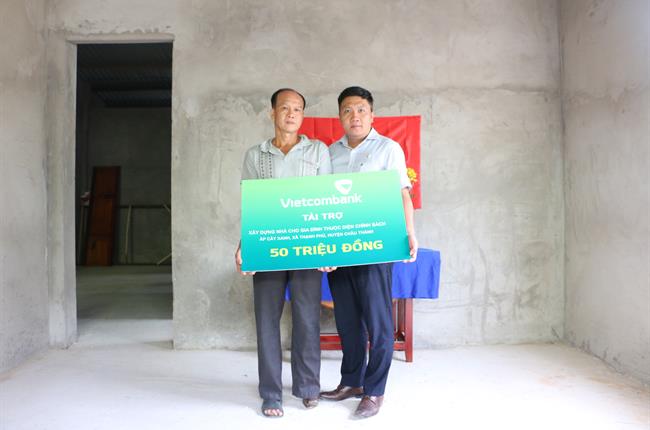 Vietcombank trao tặng nhà tình nghĩa cho gia đình thương binh tại xã Thạnh Phú, Châu Thành, Tiền Giang