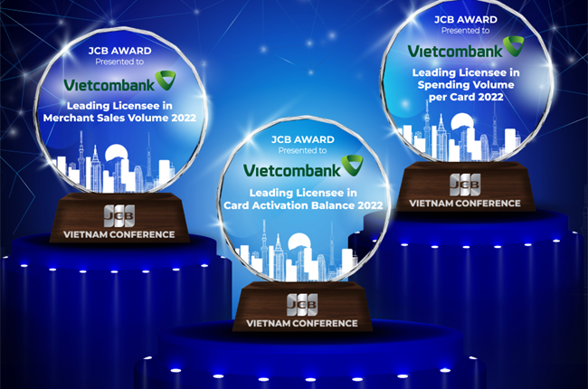 Vietcombank vinh dự nhận 3 giải thưởng của tổ chức thẻ quốc tế JCB