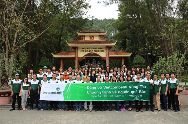 Đảng bộ Vietcombank Vũng Tàu tổ chức chương trình về nguồn 
