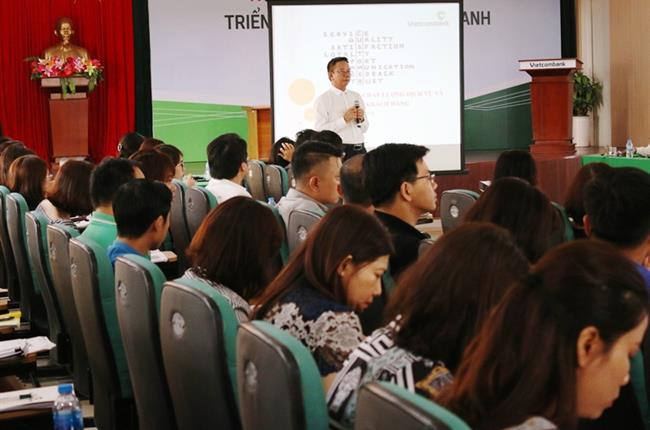 Vietcombank Đà Nẵng tổ chức Hội thảo đào tạo “Nâng cao chất lượng phục vụ khách hàng và bán hàng chủ động”