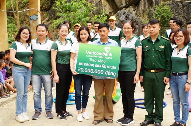 Vietcombank Hải Dương thực hiện công tác an sinh xã hội tại Hà Giang