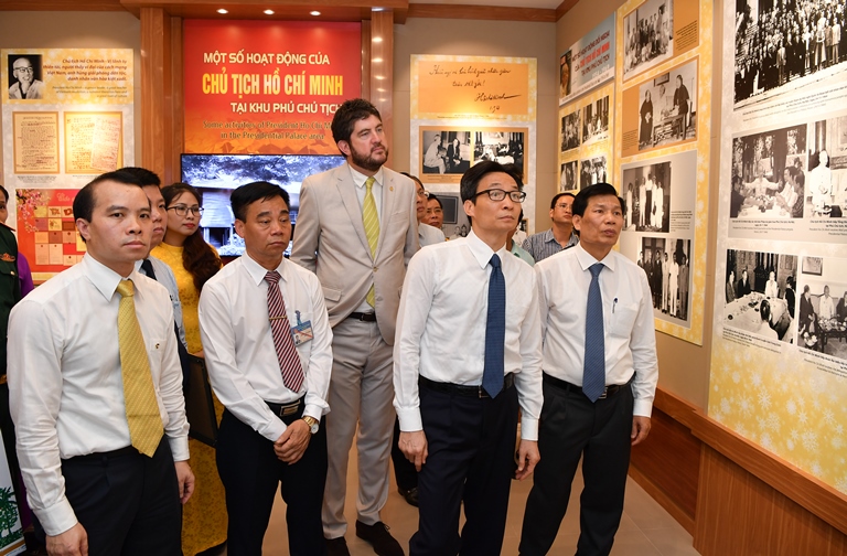 Vietcombank đồng hành cùng Bộ Văn hóa, Thể thao và Du lịch khai trương phòng trưng bày bổ sung “Một số hoạt động của Chủ tịch Hồ Chí Minh tại Khu Phủ Chủ tịch”