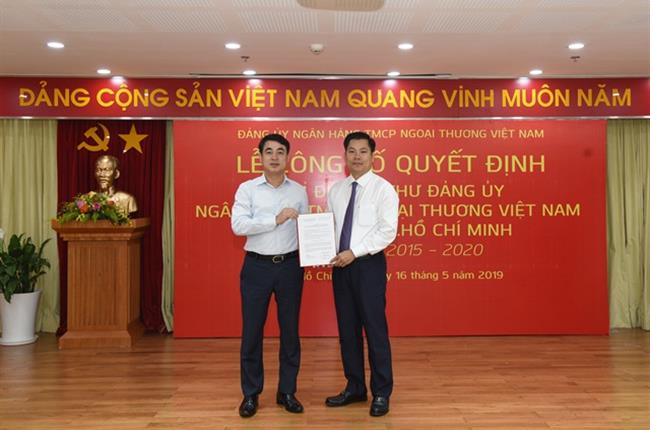 Đảng ủy Vietcombank công bố quyết định chỉ định Bí thư Đảng ủy Chi nhánh TP. HCM