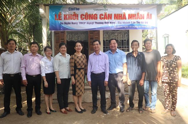 Vietcombank Cần Thơ tài trợ 40 triệu đồng xây dựng Nhà nhân ái tại phường An Bình, Tp.Cần Thơ
